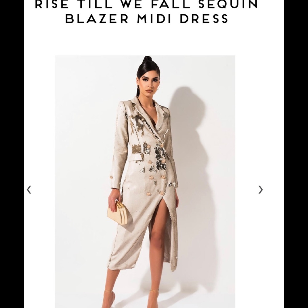 Blazer dress fits smalls and medium